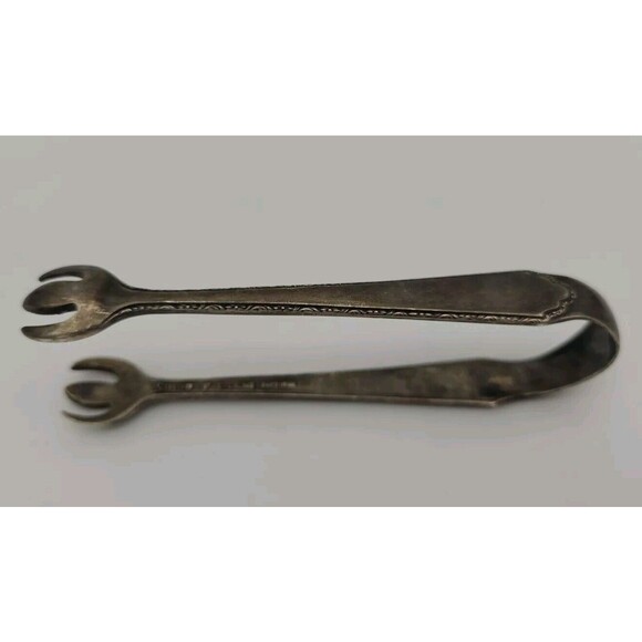 Lunt William and Mary Sterling Silver Sugar Tongs 3.5" Pat 1921 - Picture 1 of 7